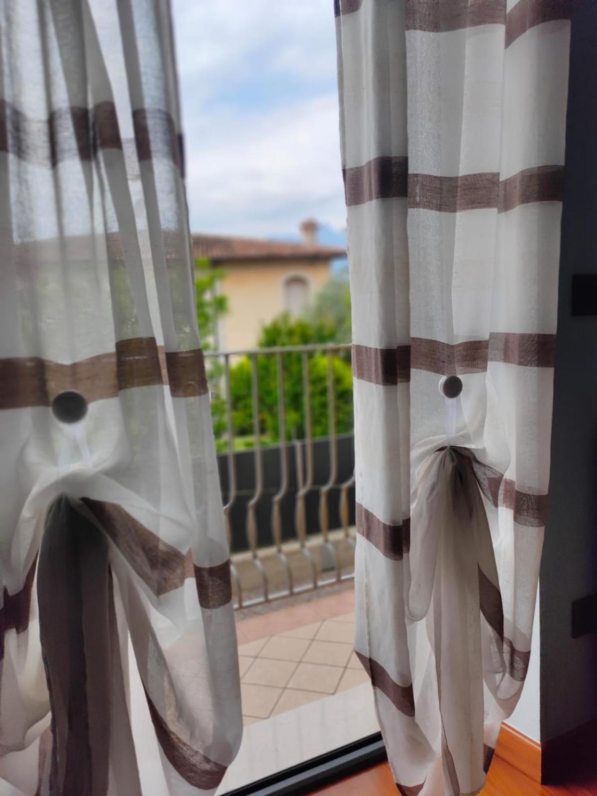 Garda Dreams Apartment Тори дел Бенако Екстериор снимка