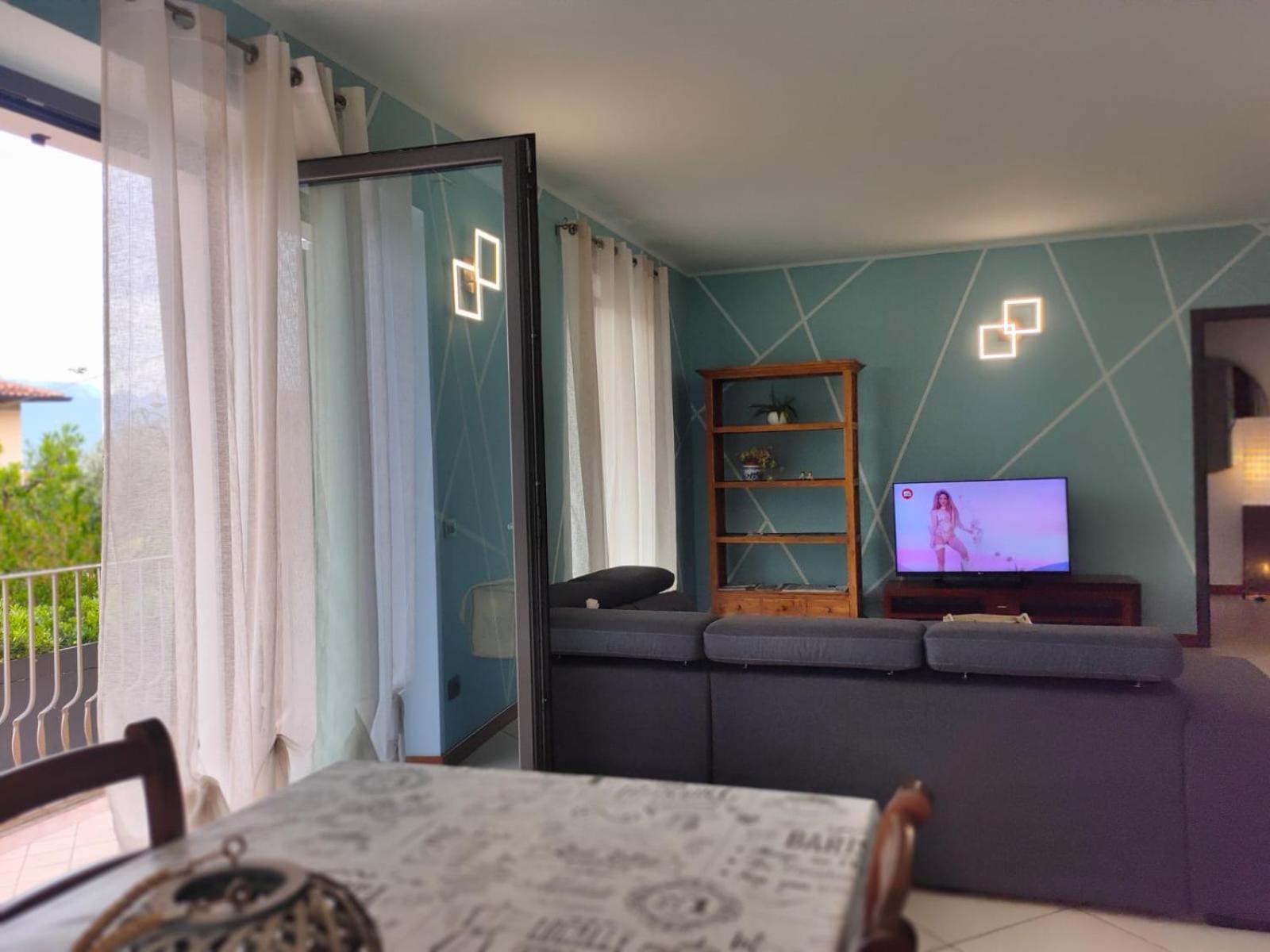Garda Dreams Apartment Тори дел Бенако Екстериор снимка